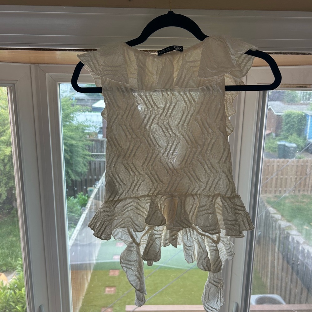 Zara Cream Ruffled Blouse - Picture 2 of 2